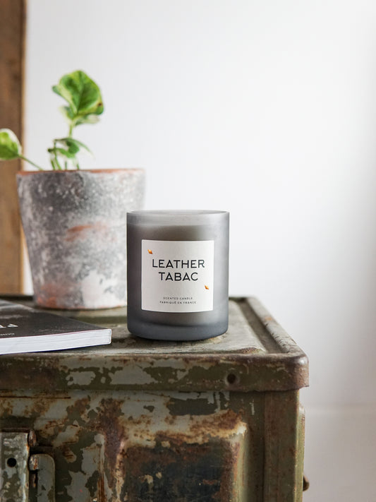BOUGIE « LEATHER TABAC »